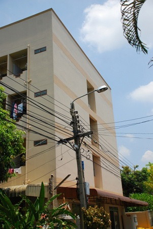Condo · Bang Kapi, bangkok — photo 2