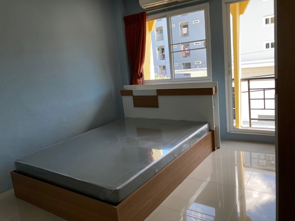 Condo · Huai Khwang, bangkok