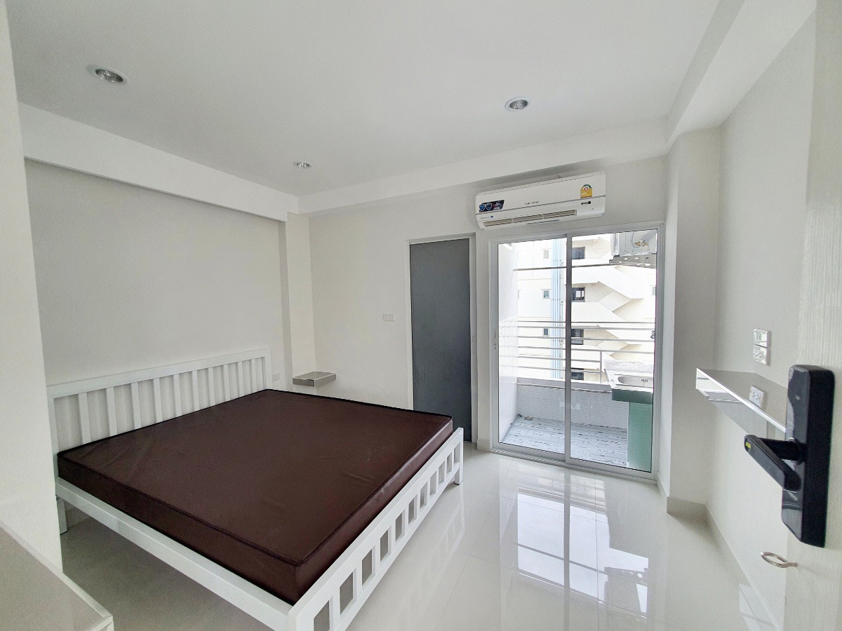 Condo · bangkok — photo 4