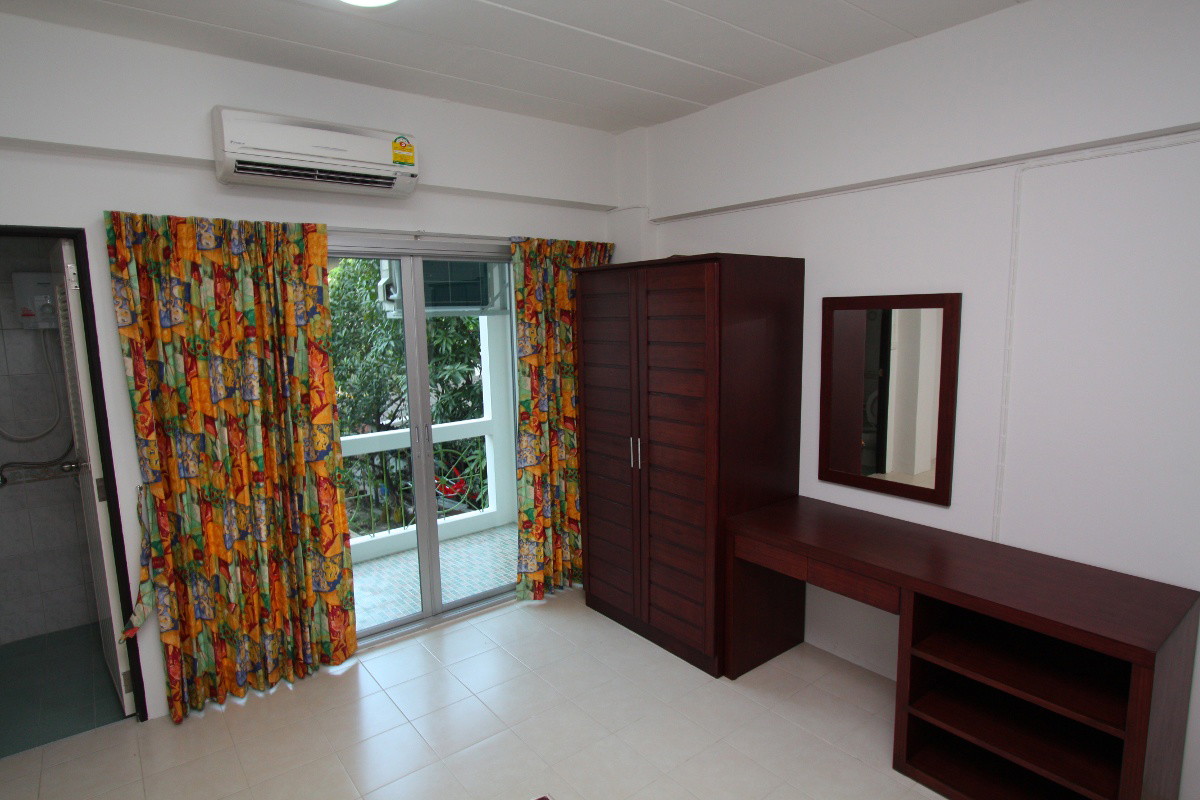 Condo · bangkok — photo 4