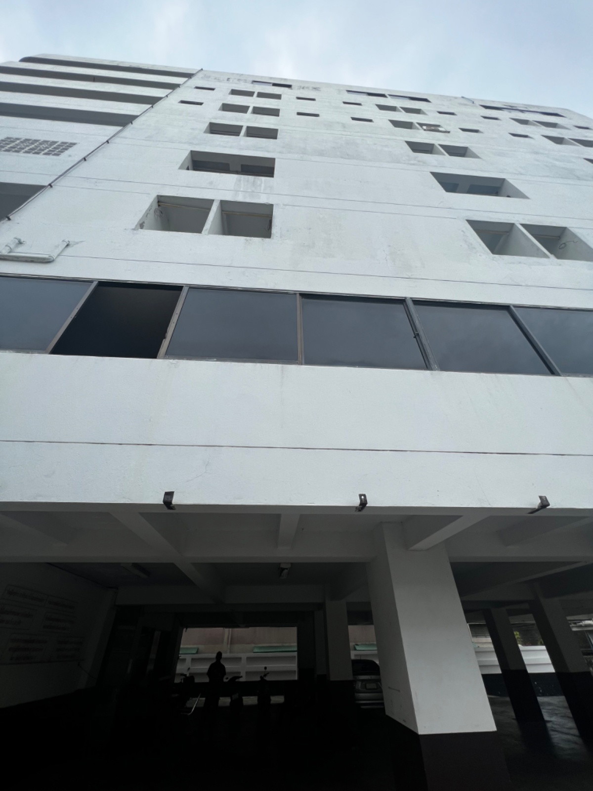 Condo — photo 2