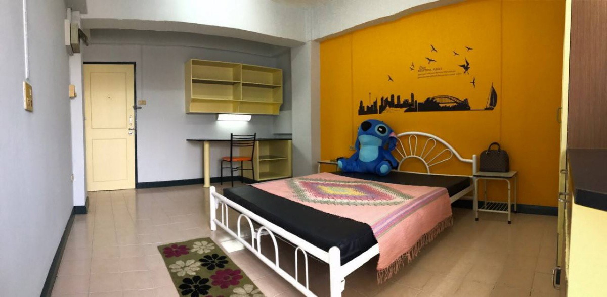 Condo · Bangkok Noi, bangkok — photo 2