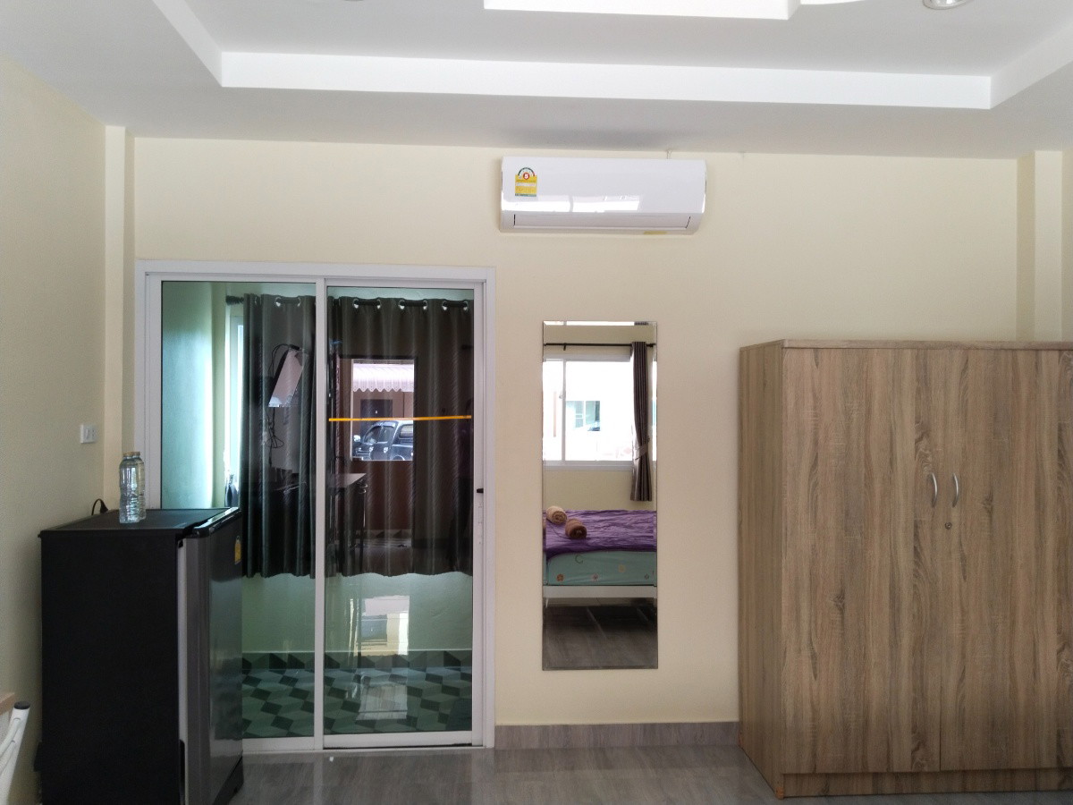 Condo — photo 1