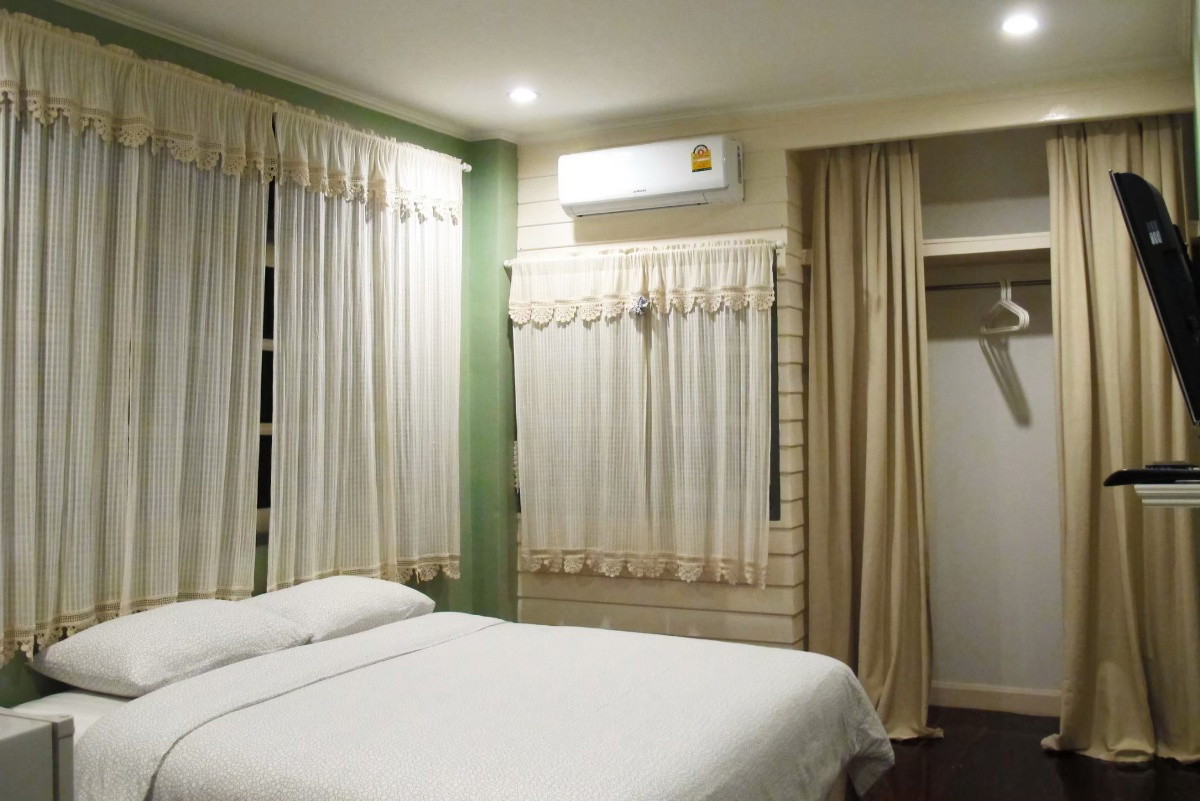 Condo — photo 2