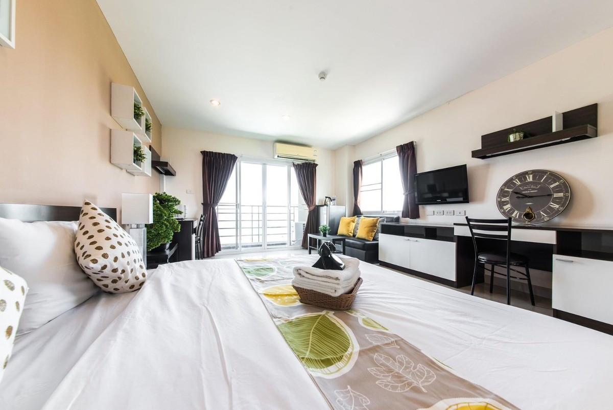 Condo — photo 3
