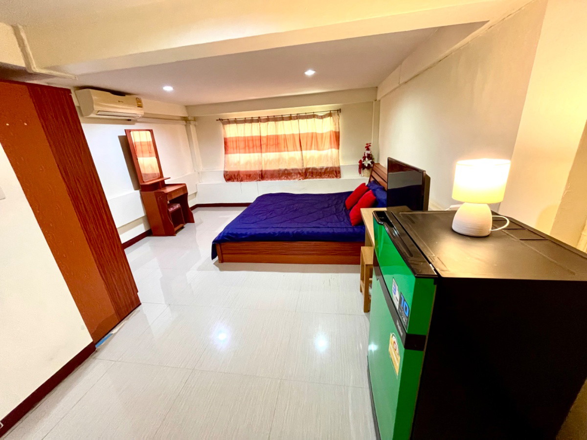 Condo — photo 2