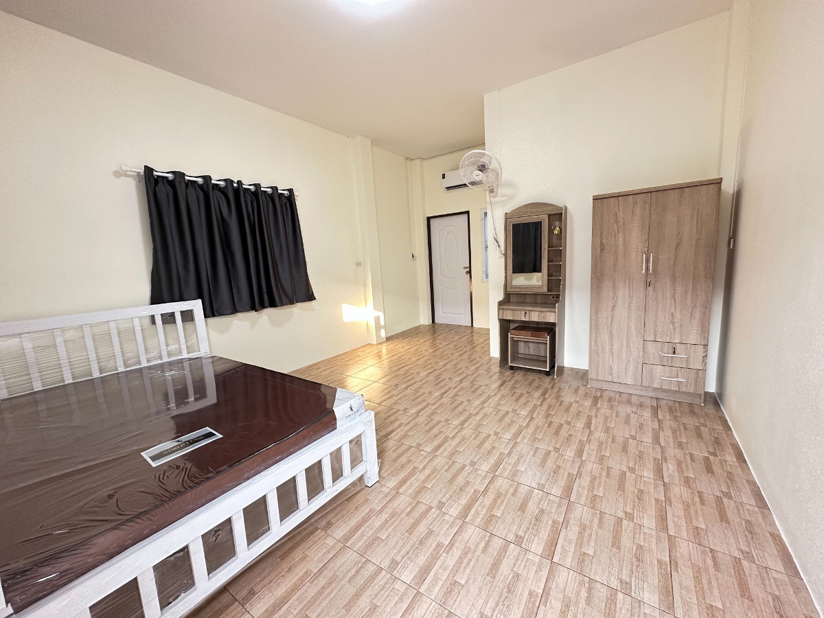 Condo — photo 3