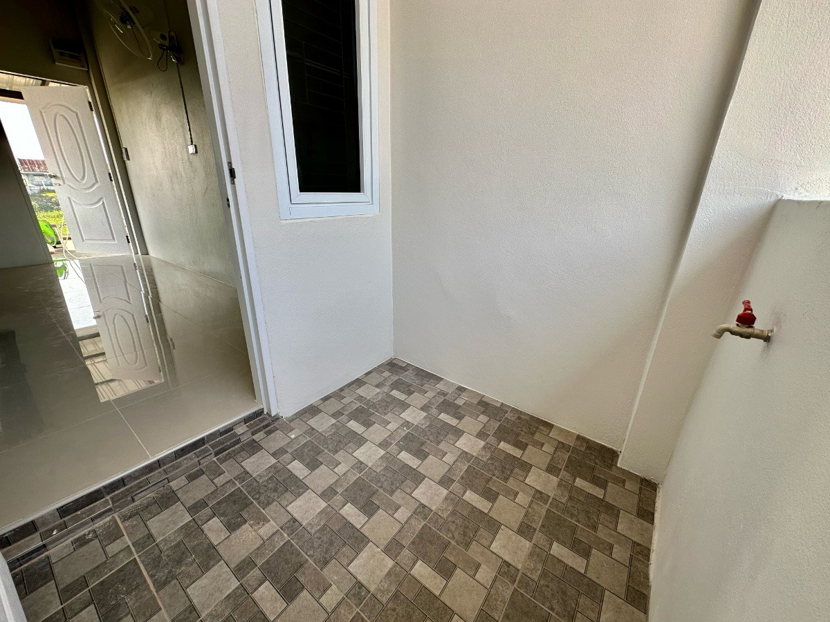 Condo — photo 5