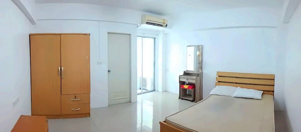 Condo · Bangkok Noi, bangkok — photo 3