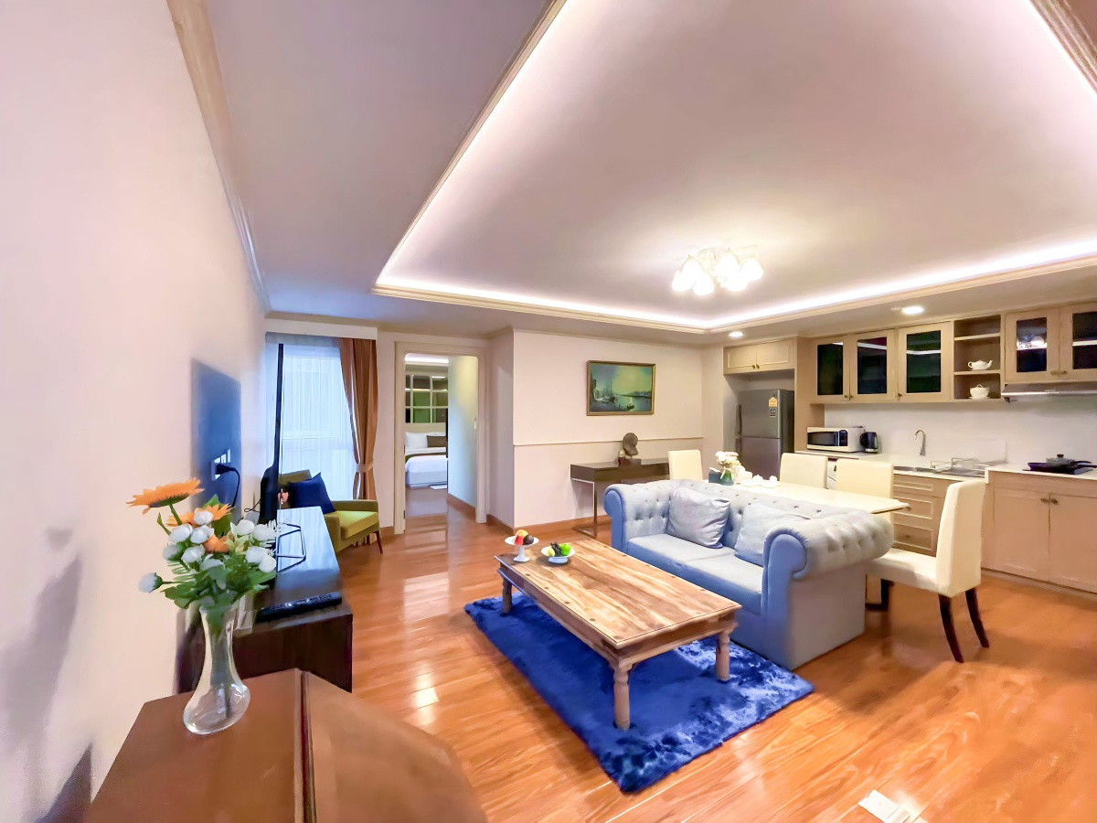 Condo · Khlong Toei, bangkok — photo 2