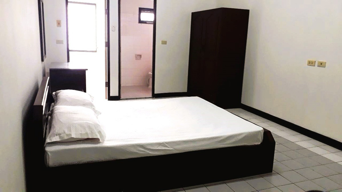 Condo · Khlong San, bangkok — photo 2