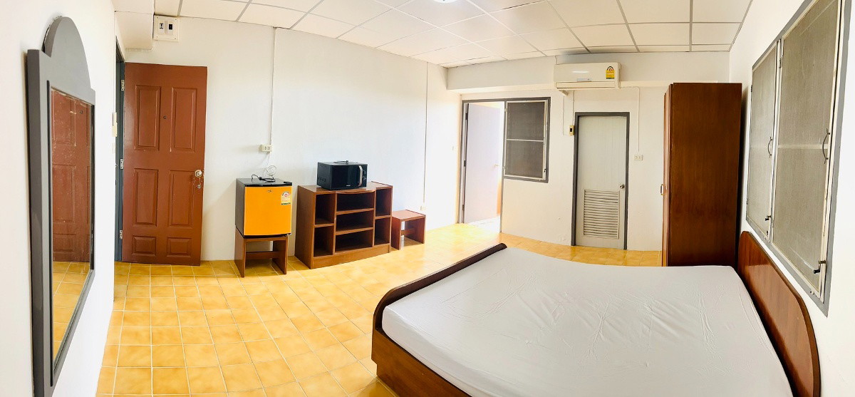 Condo · Mueang Chon Buri, chon_buri — photo 3