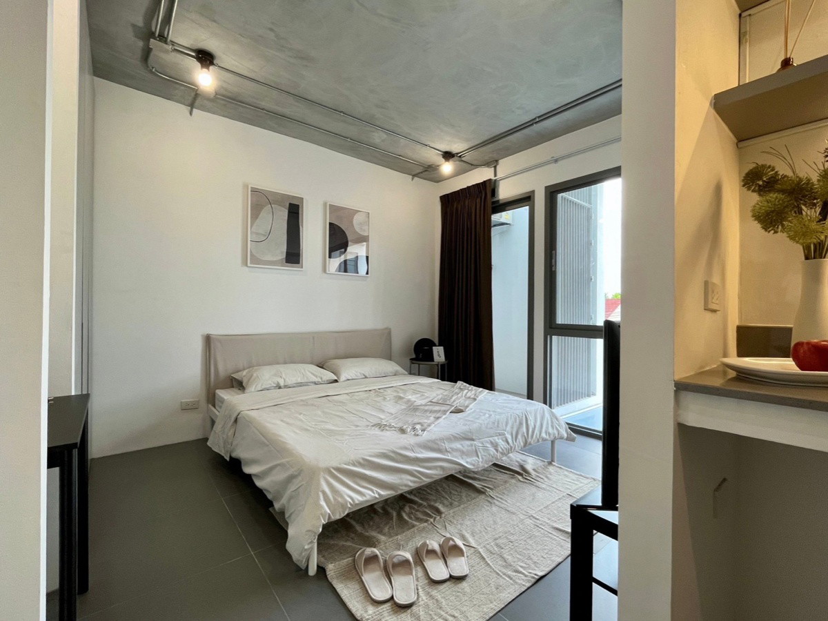 Condo · Phra Khanong, bangkok — photo 2