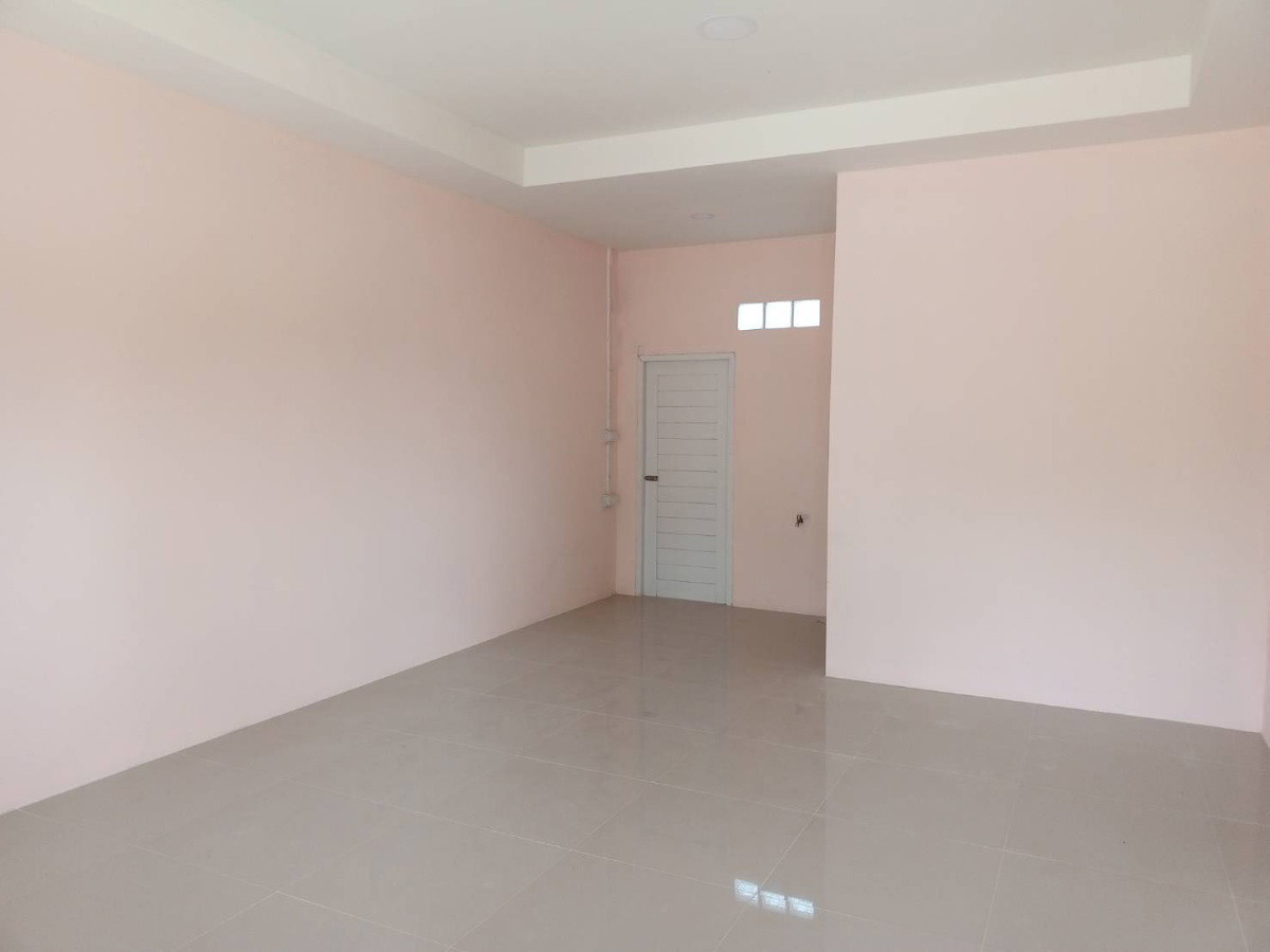 Condo — photo 3