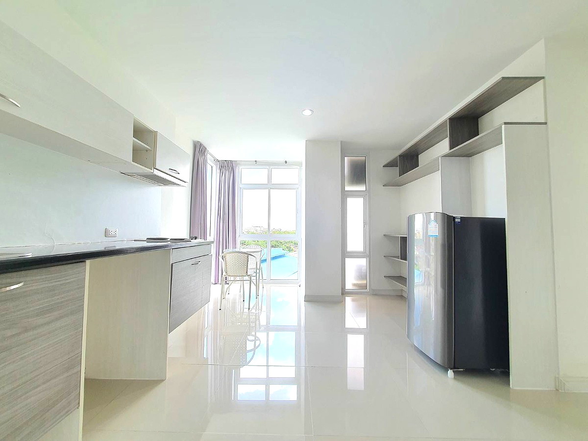 Pictures of Condo for rent 8/17