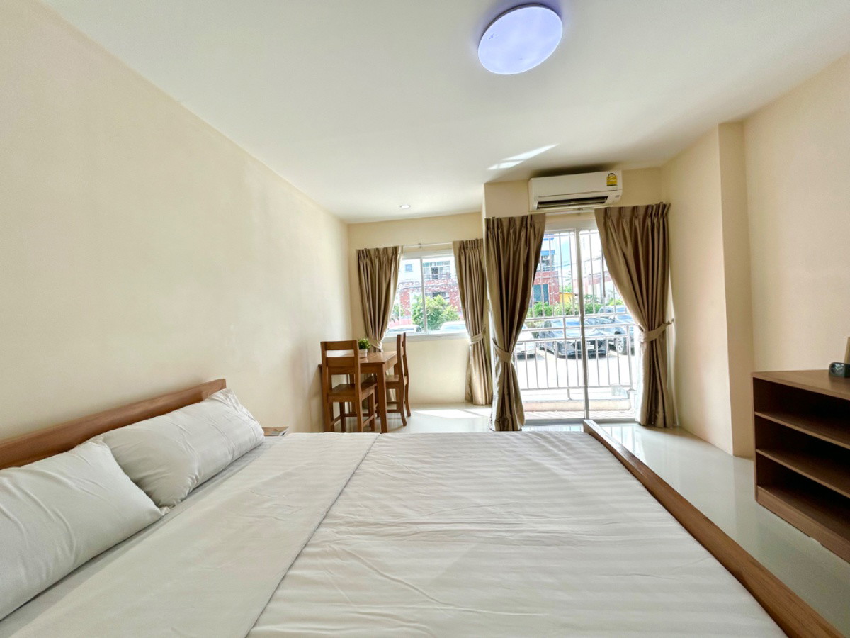 Condo · Saphan Sung, bangkok — photo 4