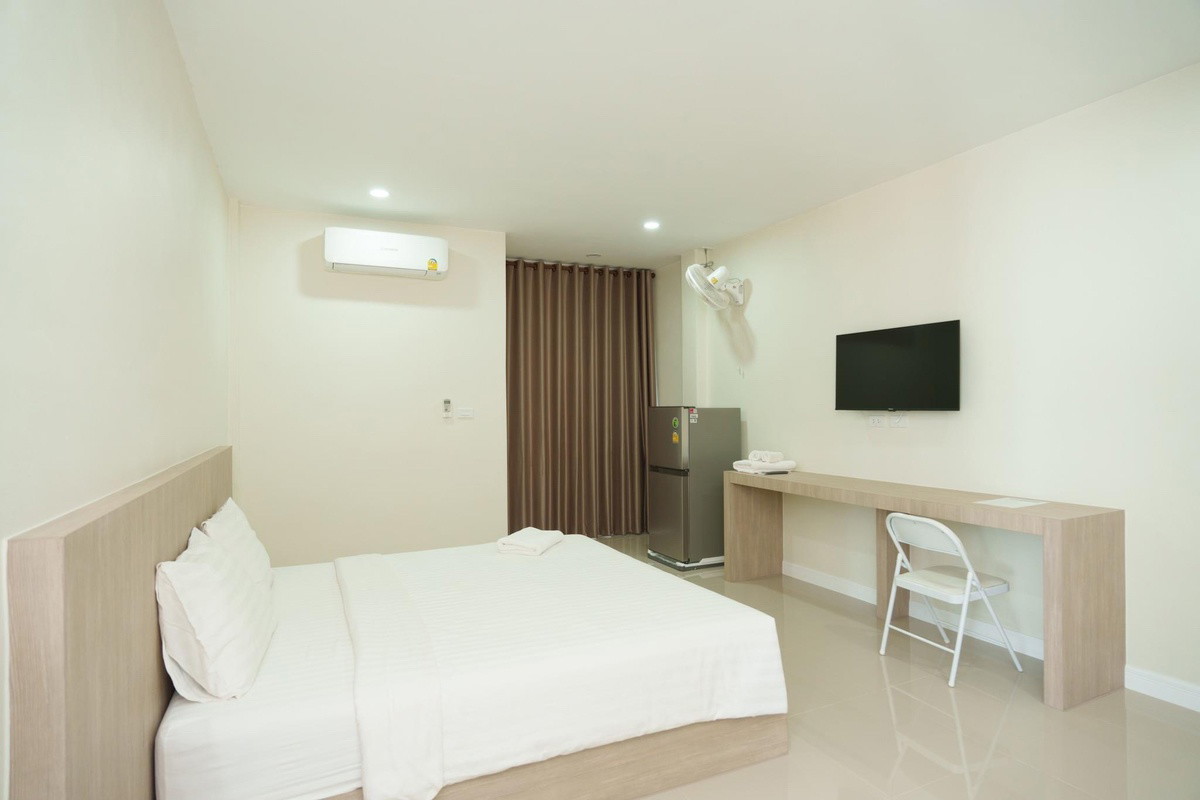 Condo — photo 3