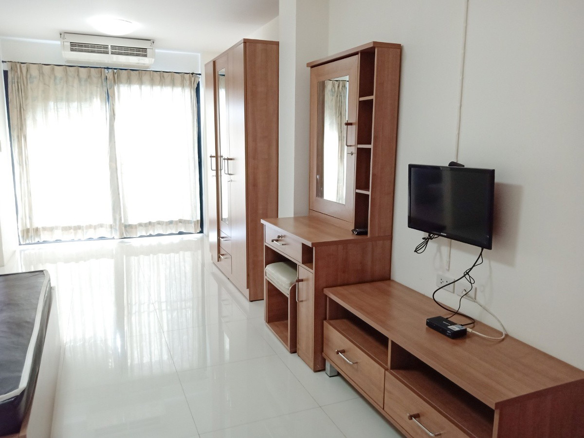 Condo — photo 3