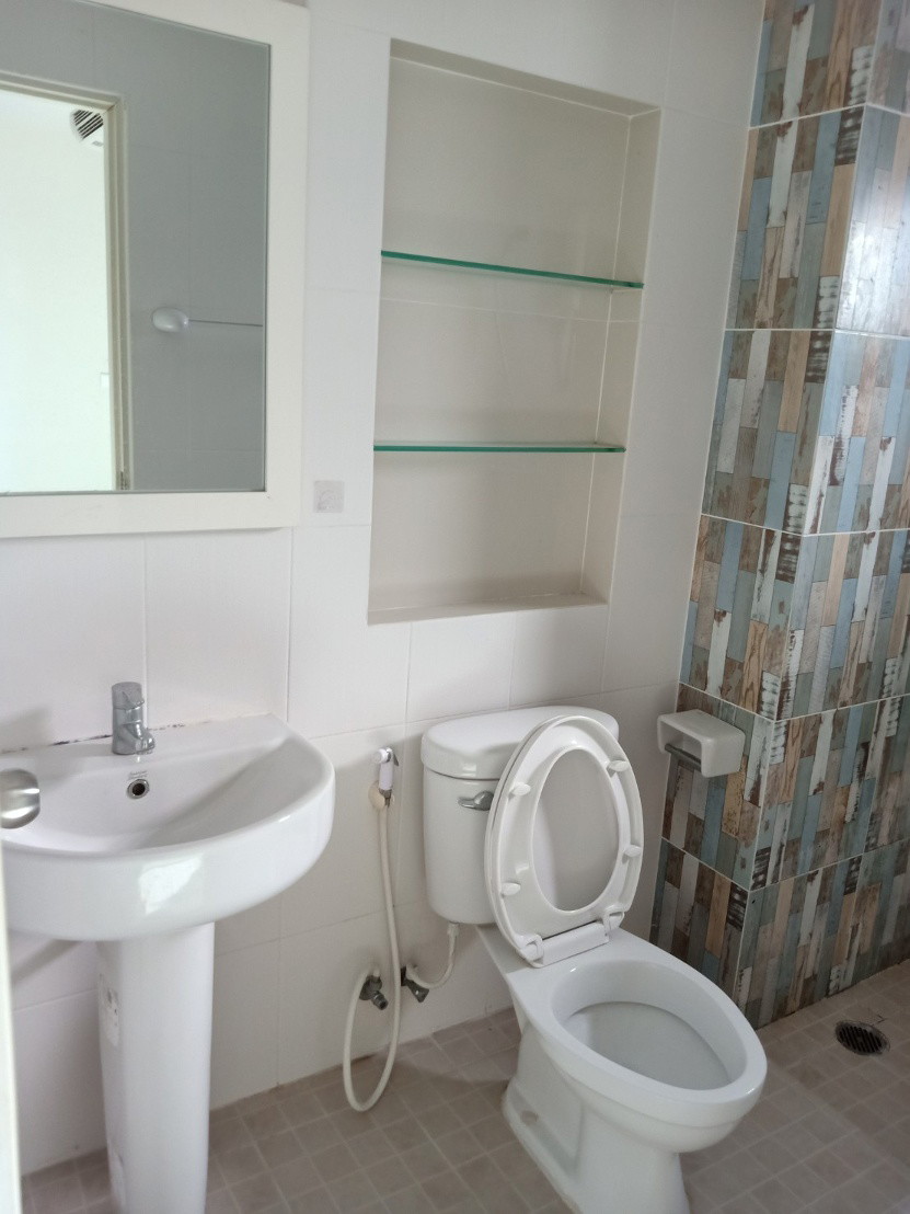 Condo — photo 5