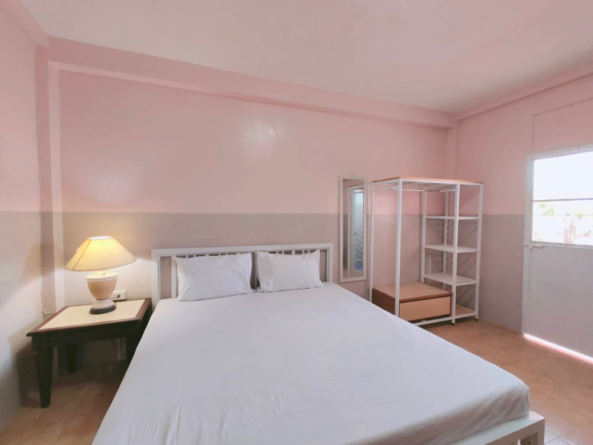 Rattana Apartment Chalong