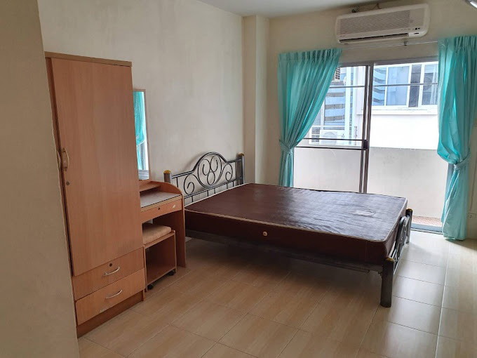Condo · Huai Khwang, bangkok — photo 3