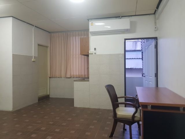 Condo · Khlong San, bangkok — photo 1