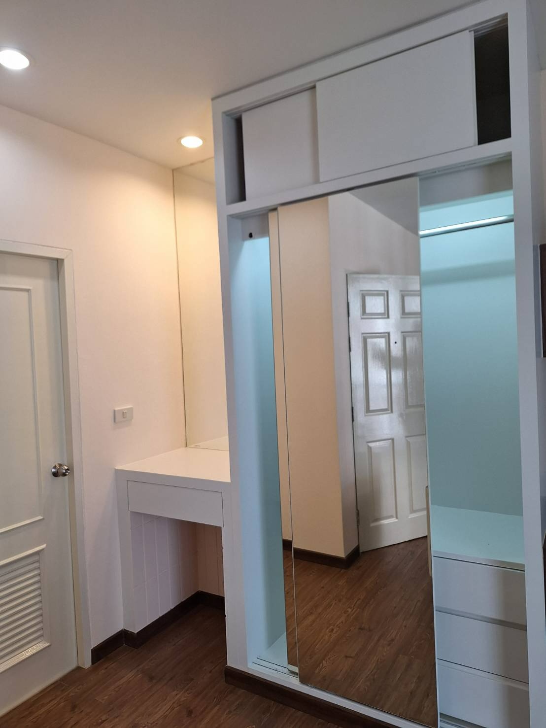 Condo — photo 4