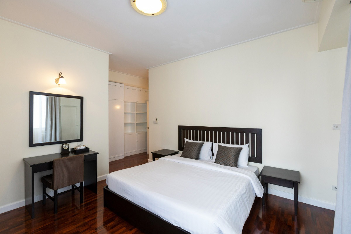 Condo · Watthana, bangkok — photo 2