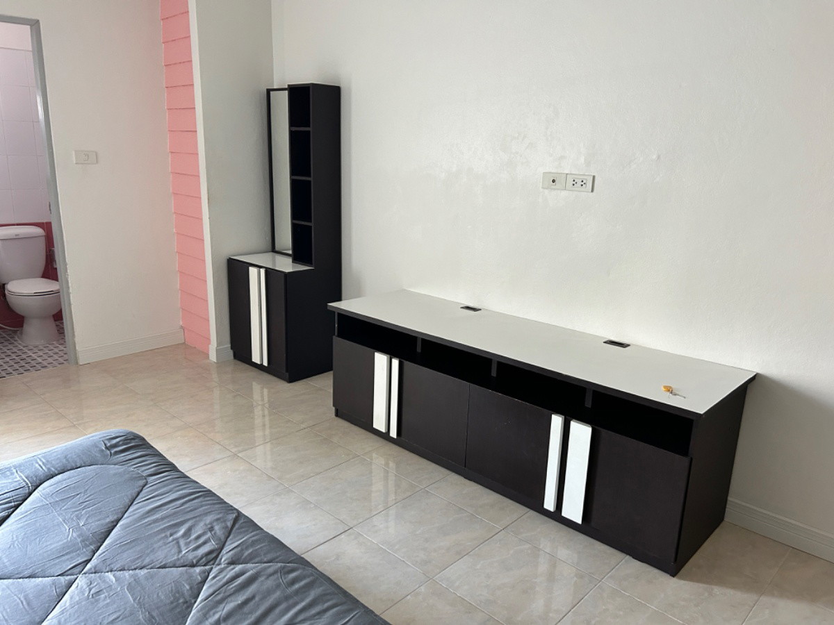 Condo · Mueang Chon Buri, chon_buri — photo 3