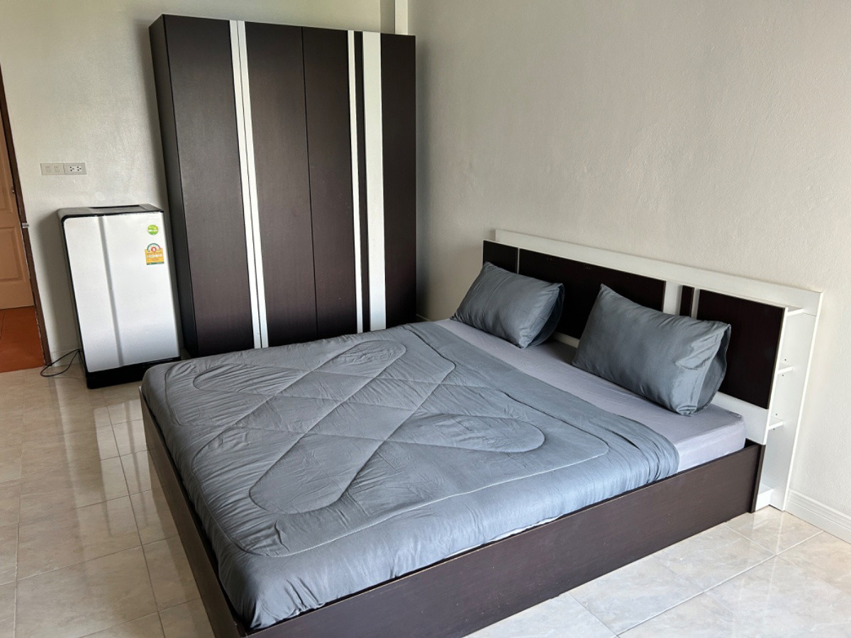 Condo · Mueang Chon Buri, chon_buri — photo 2
