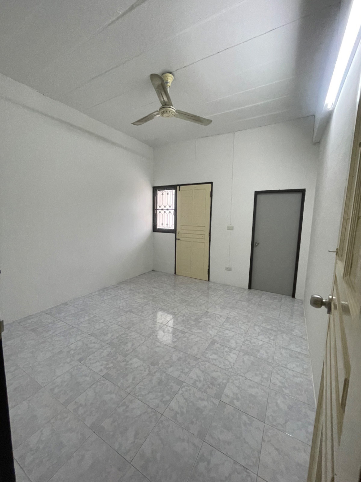 Condo — photo 4