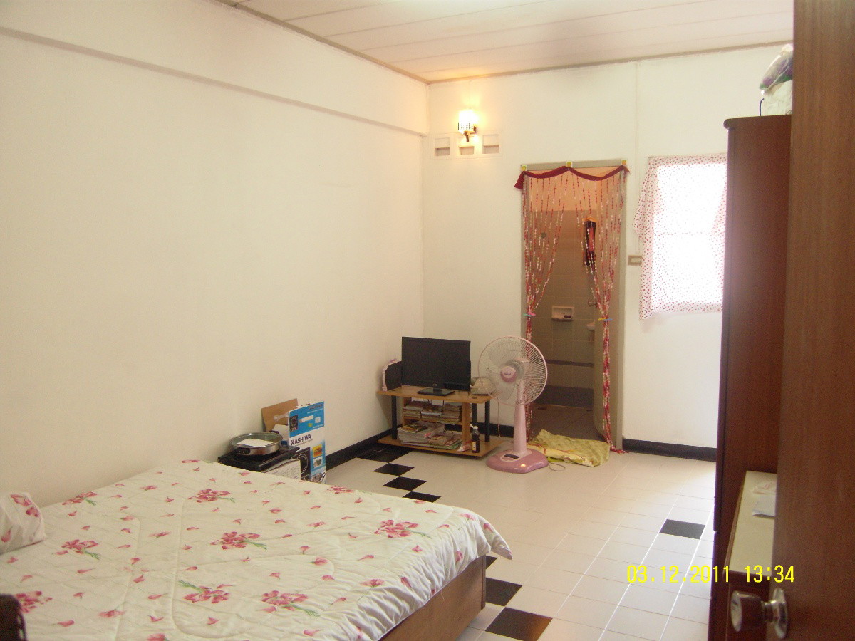 Condo · Wang Thonglang, bangkok — photo 2