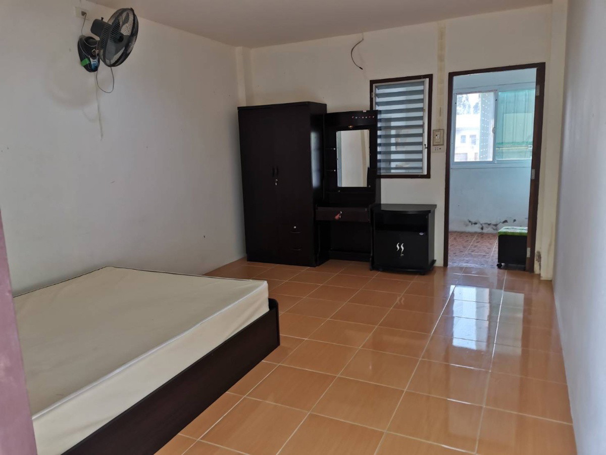 Condo — photo 2