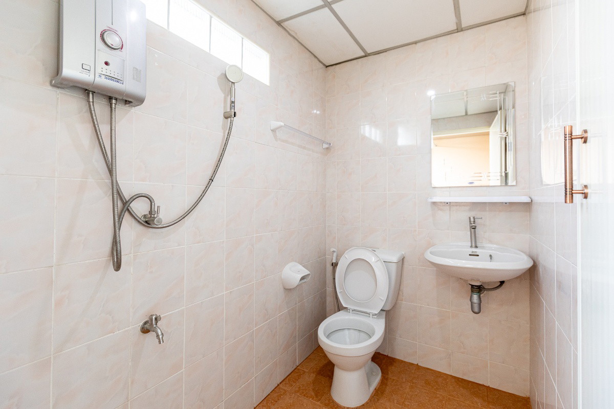 Condo · Mueang Samut Prakan — photo 4