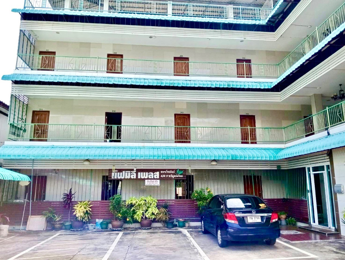 Condo — photo 1