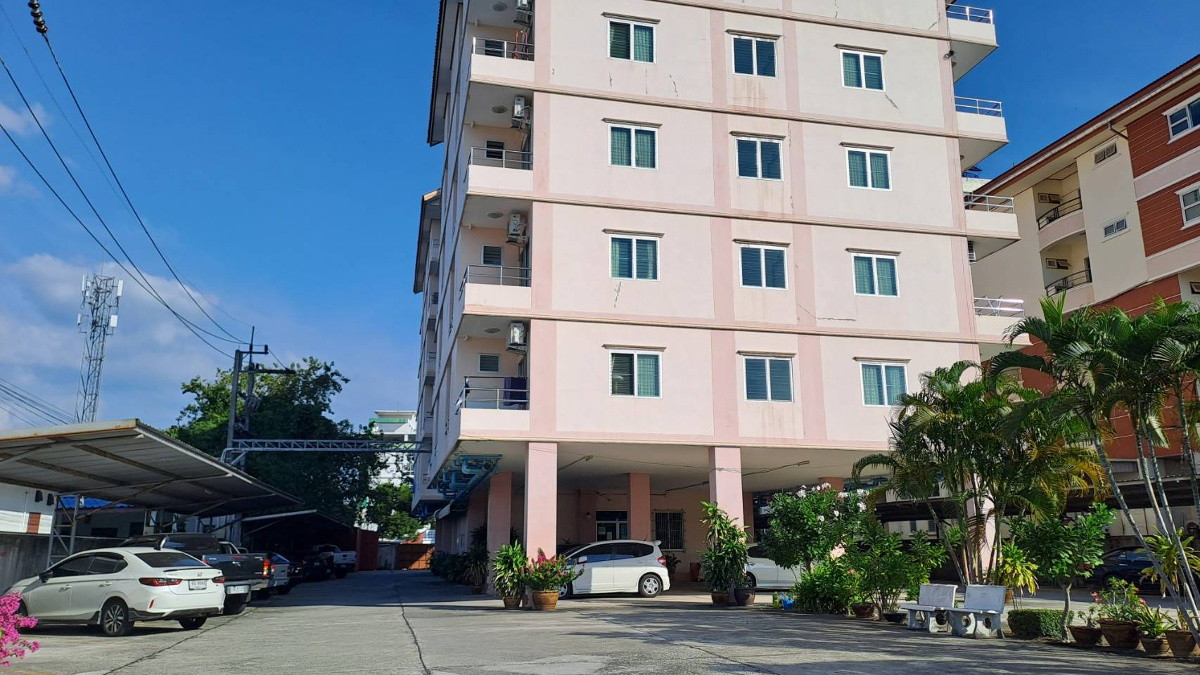 Condo — photo 2