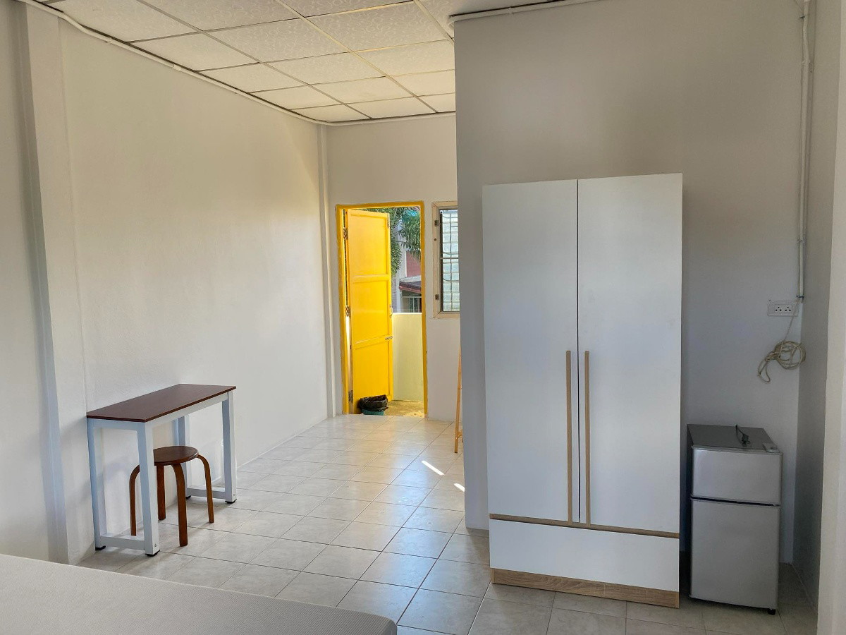 Condo — photo 1