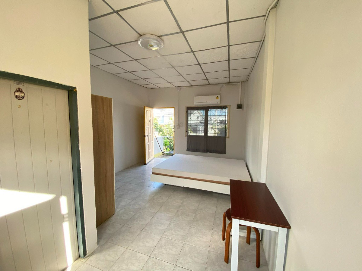 Condo — photo 2