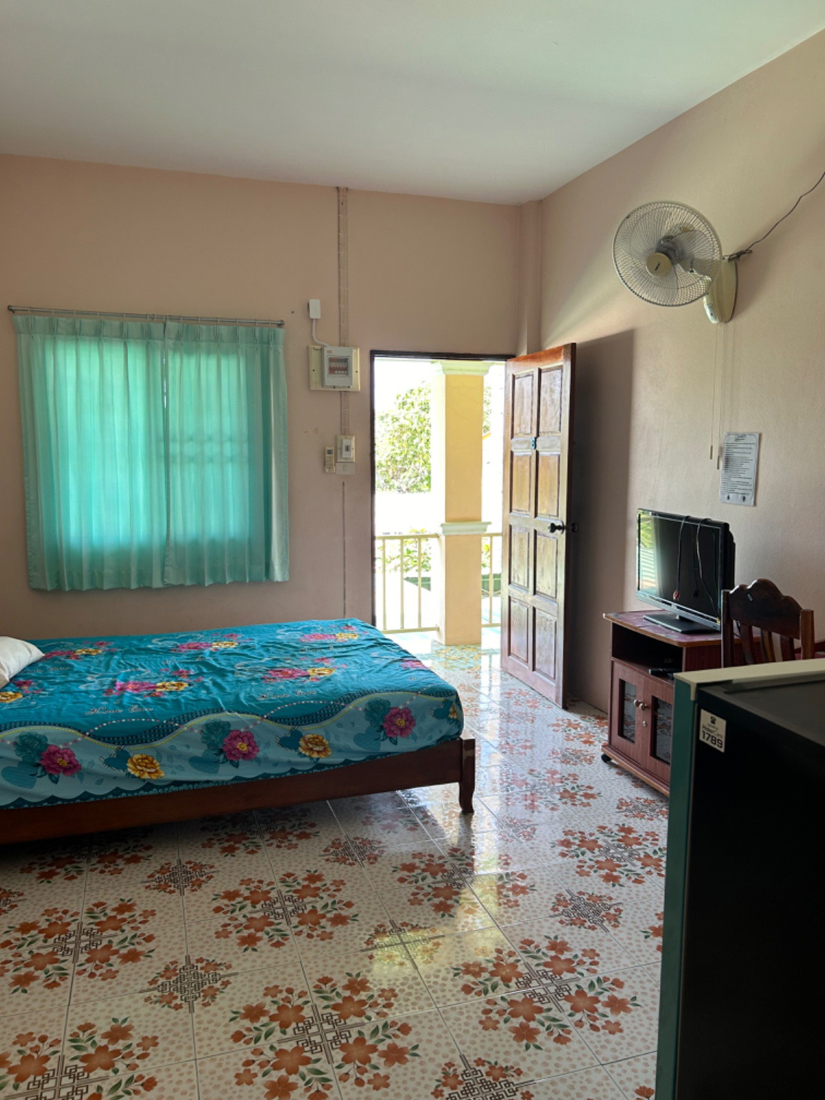 Condo — photo 3