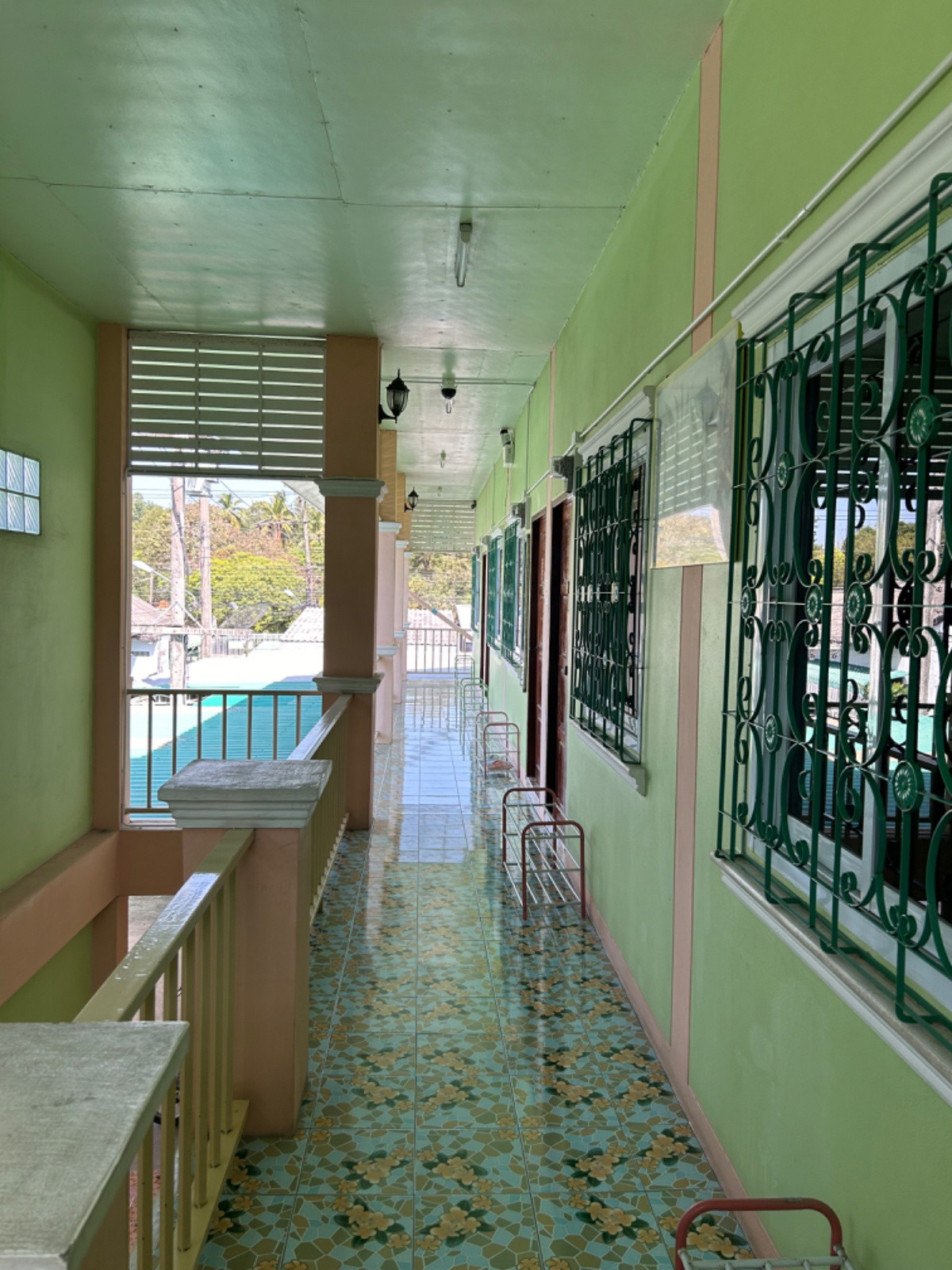Condo — photo 2