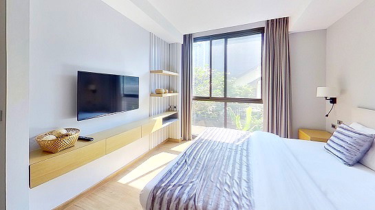 Pictures of Kirthana Residence 2/4