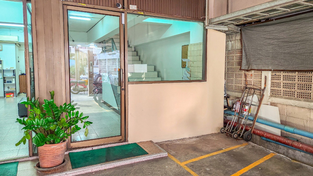 Condo · bangkok — photo 4
