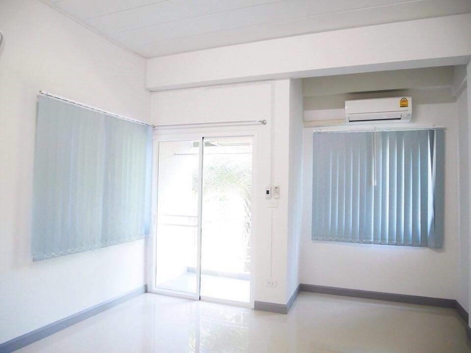 Condo · Bang Bua Thong — photo 4