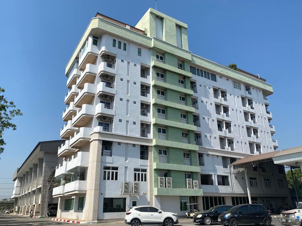 Condo — photo 1
