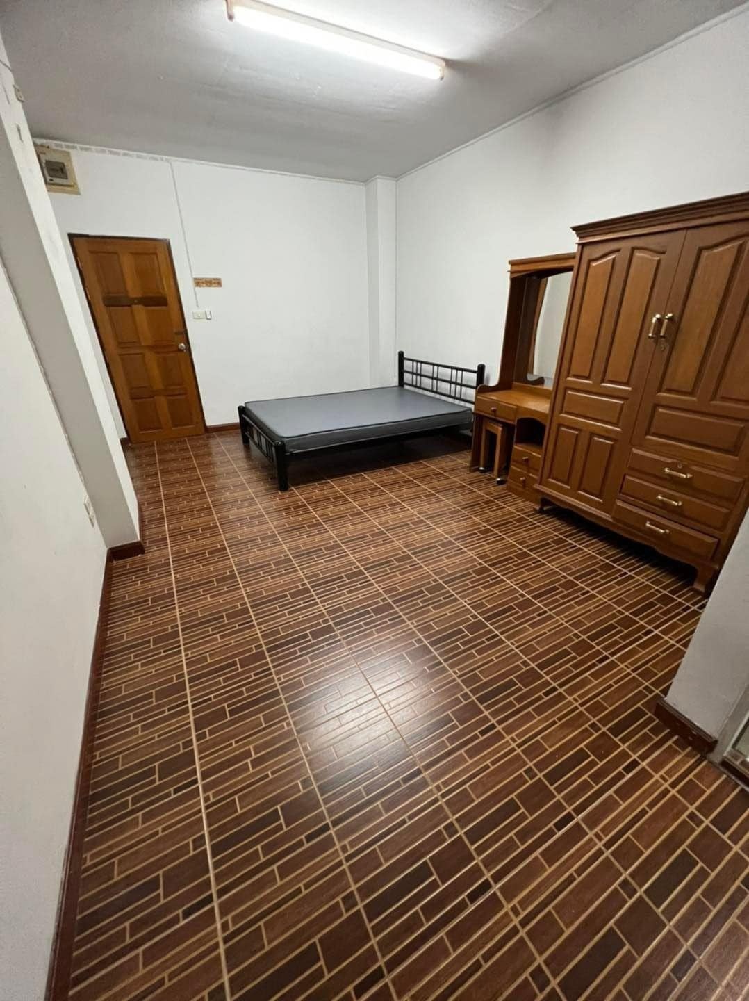 Condo · Mueang Samut Prakan — photo 5