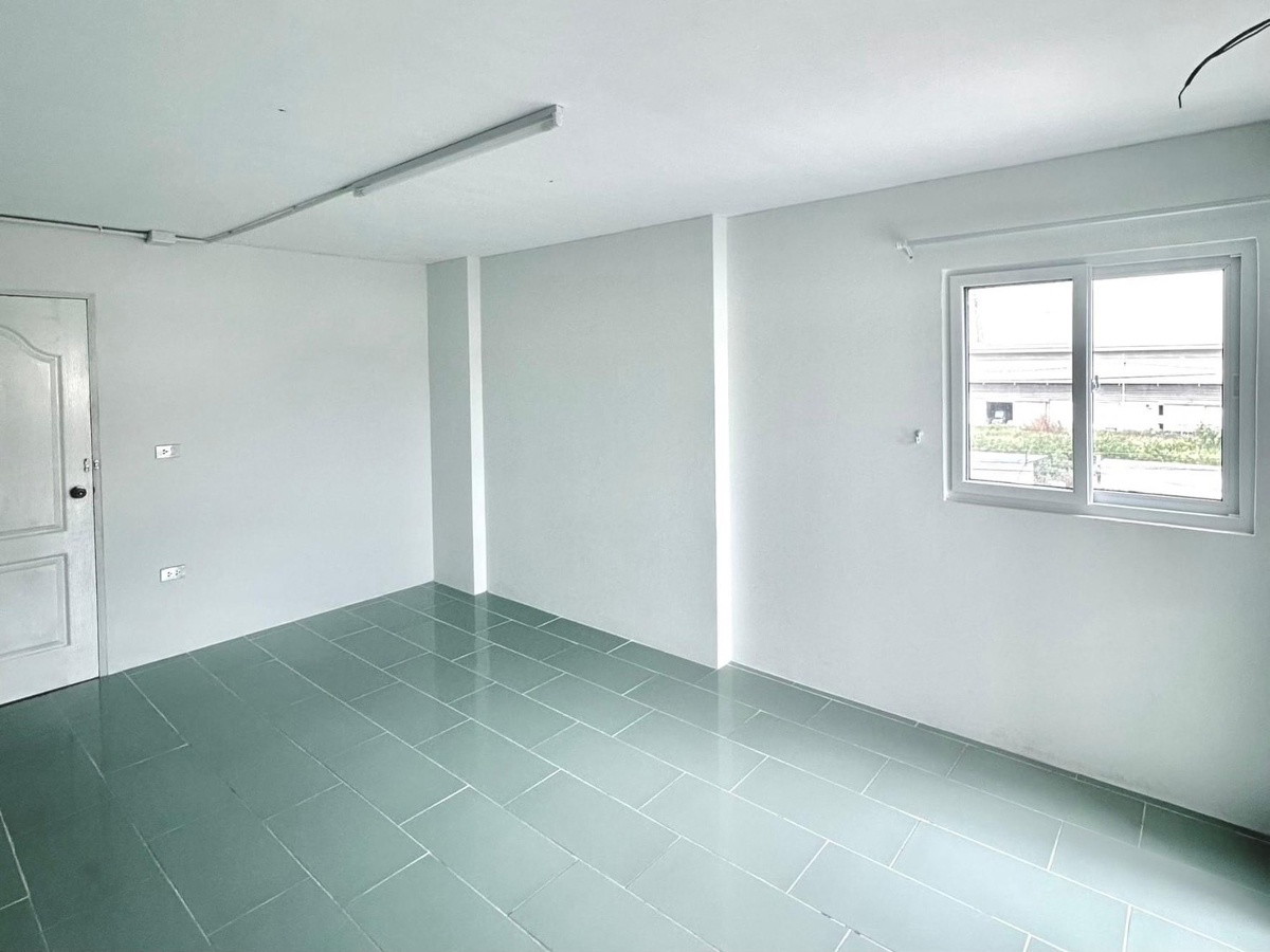 Condo — photo 5