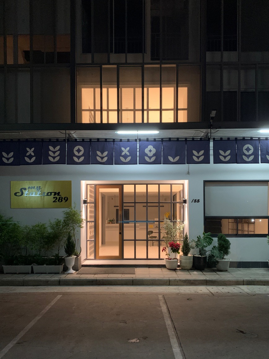 Condo — photo 2