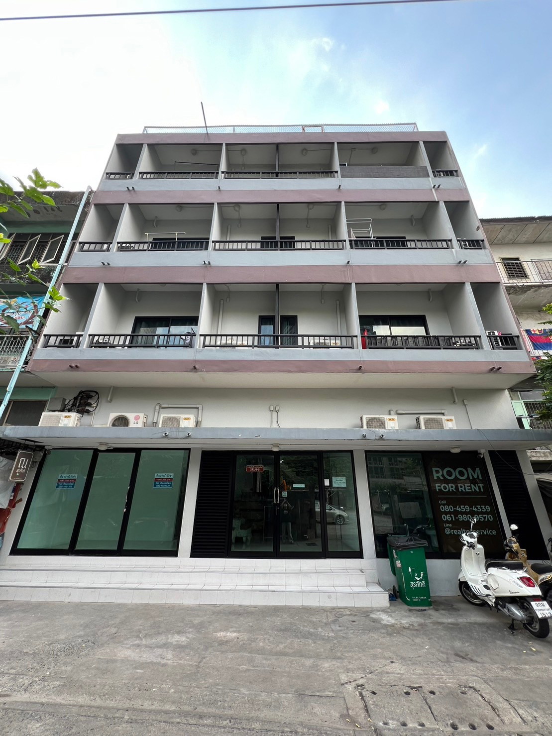 Condo · Sathon, bangkok — photo 2