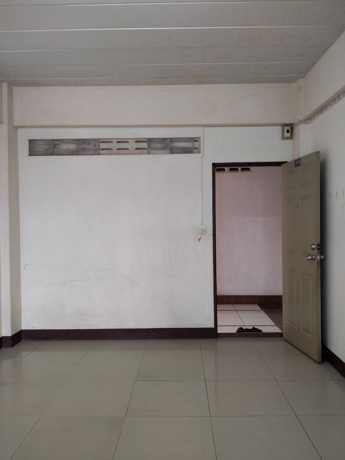 Condo — photo 1