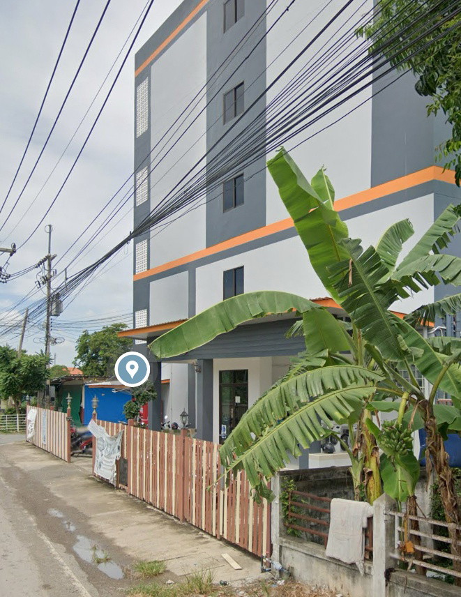 Condo — photo 1